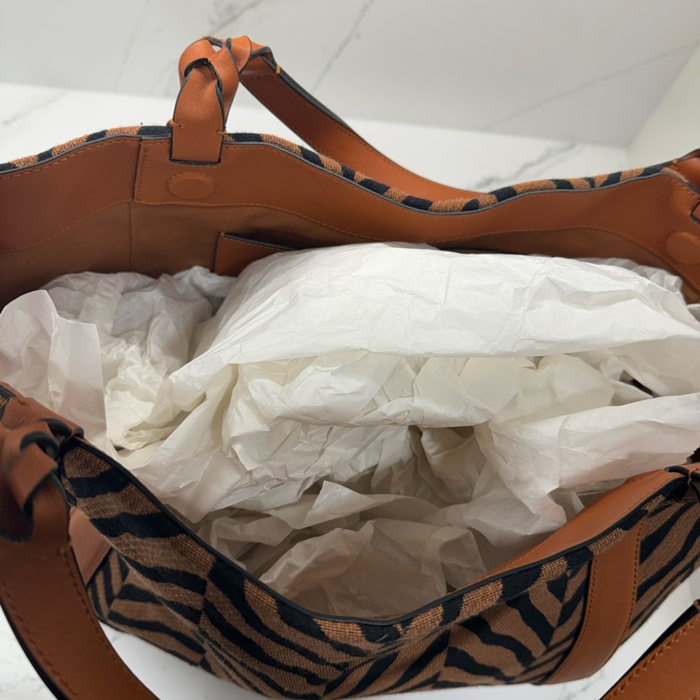 Ulla Johnson Albers Tiger Canvas Tote Bag - Picture 11 of 16